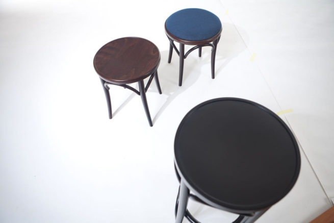 TON Stool 60 Upholstered Feat