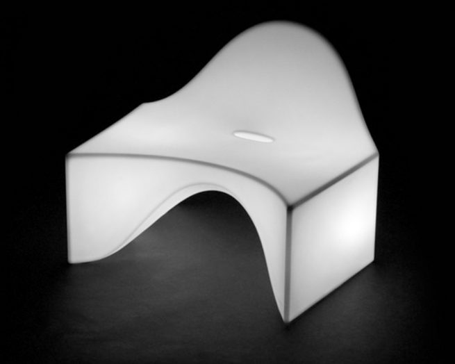 Tonik Illuminated Riptied Chair
